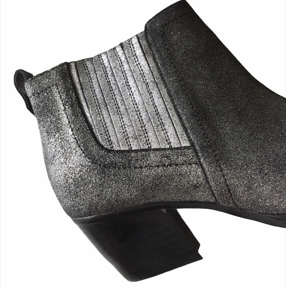 new Sbicca ♥︎ Metallic Cardinal Ankle Booties ♥︎ - Picture 6 of 10